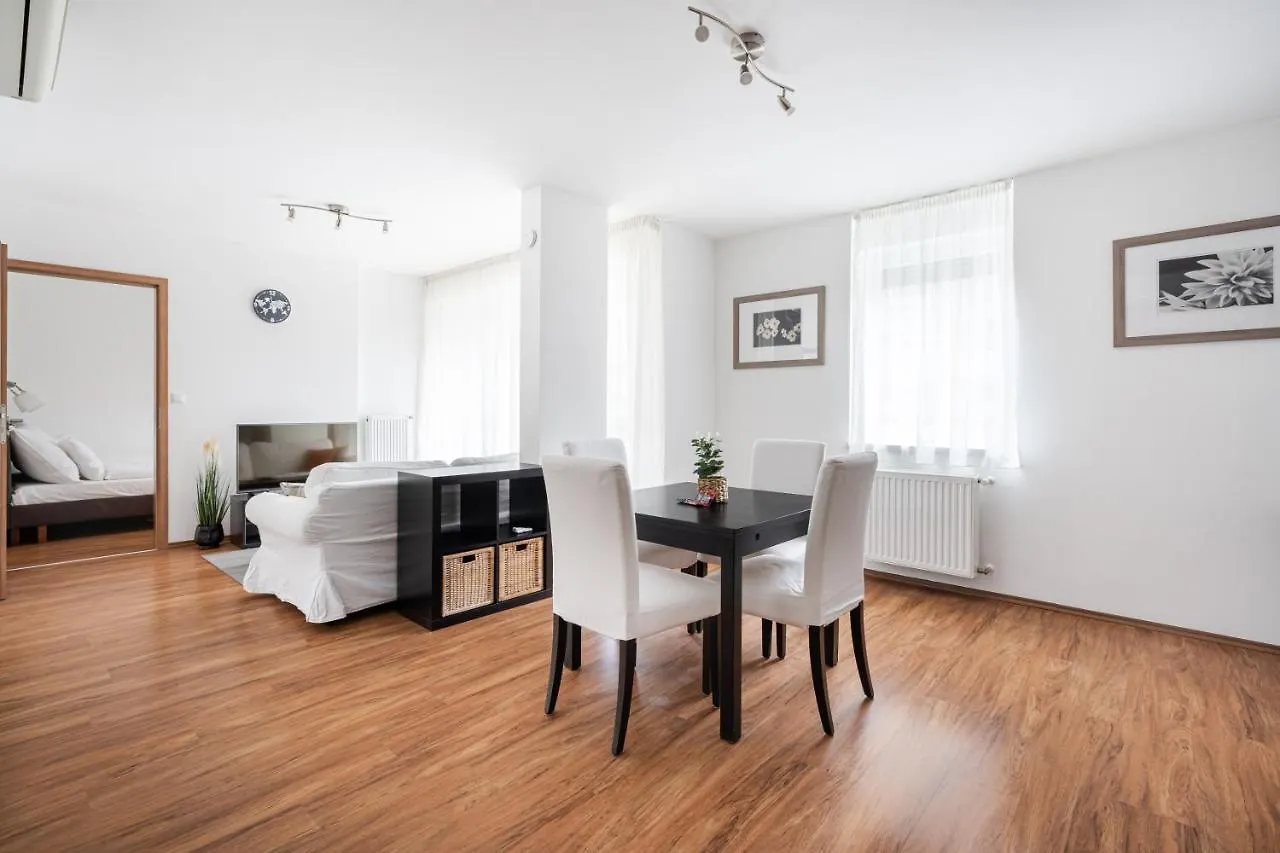 White Cascade Realty Apartment Βουδαπέστη Ουγγαρία