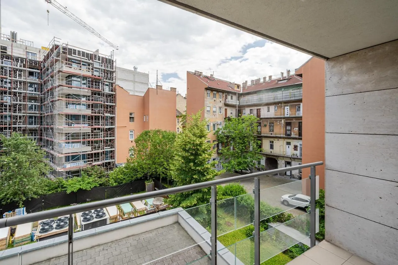 White Cascade Realty Apartment Βουδαπέστη 0*,  Ουγγαρία